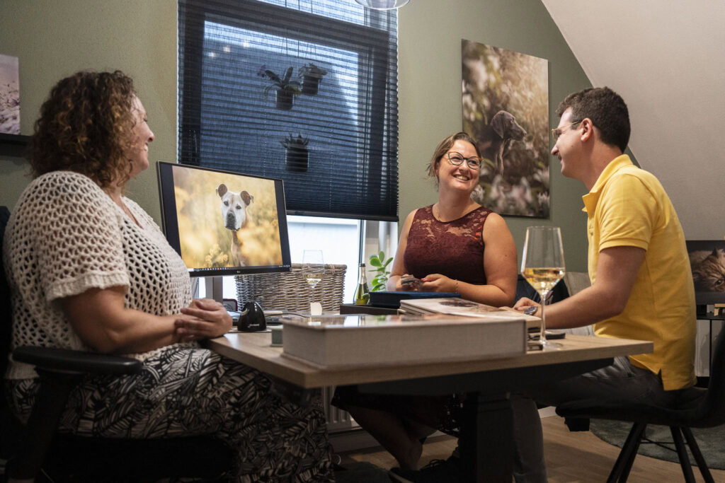 photoreveal herfstfotoshoot hond zeeland